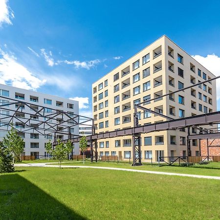 Appartamento Bright 2Br - 7Th Floor, Balcony, Free Parking By Gravity Praga Esterno foto
