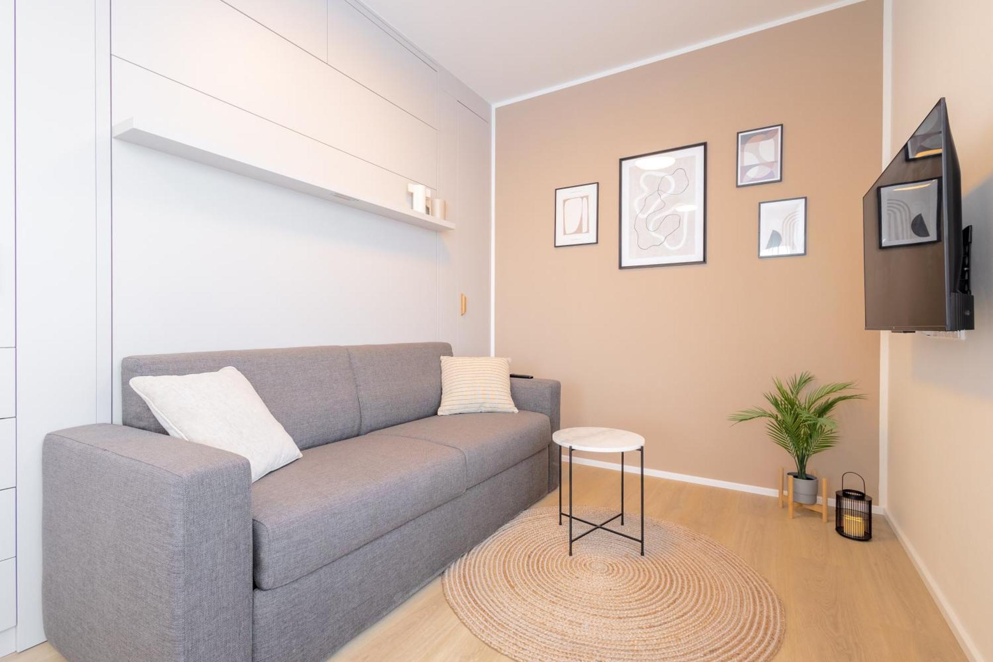 Appartamento Bright 2Br - 7Th Floor, Balcony, Free Parking By Gravity Praga Esterno foto
